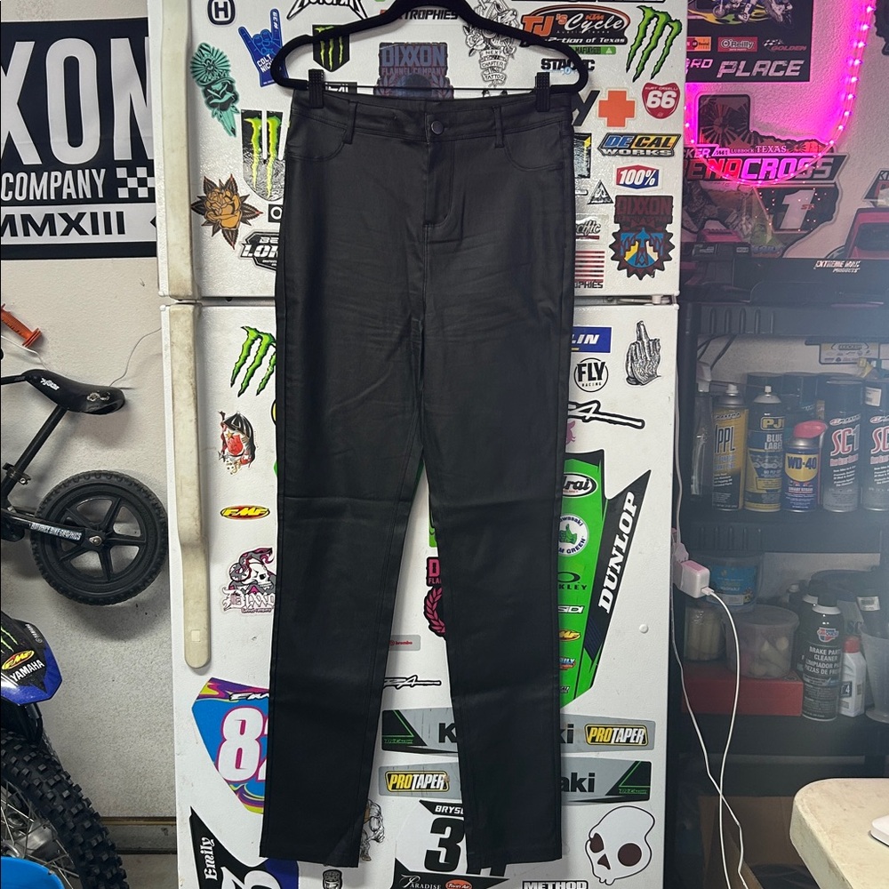 NWOT Black Shiny Faux Leather Women's Pants | Boutique Brand- Large